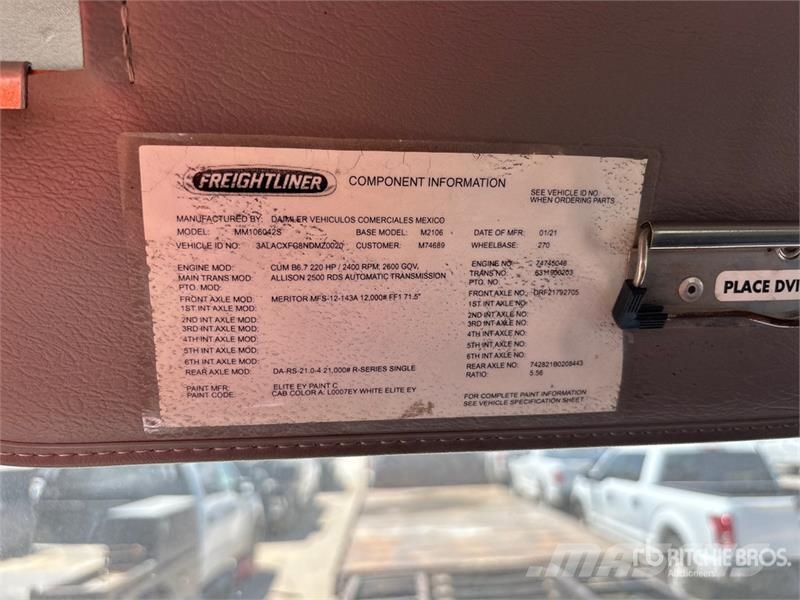 Freightliner M2106 4x2 Van Truck Kofferaufbau