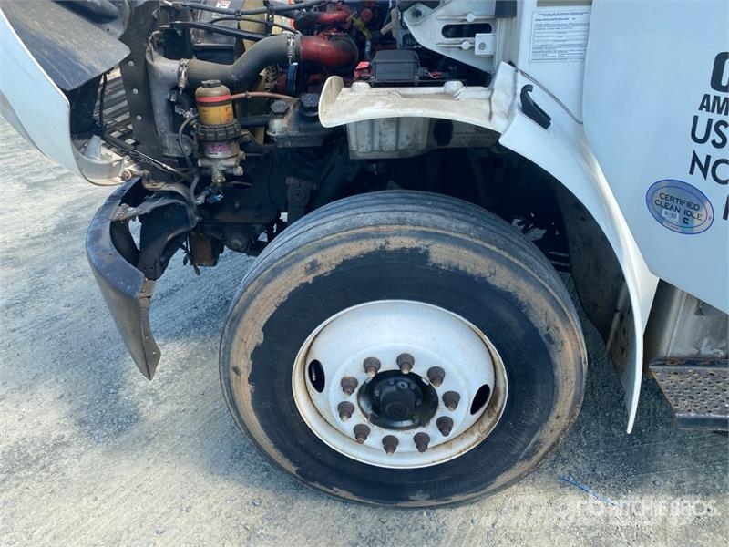 Freightliner M2106 4x2 Van Truck Sanduk kamioni
