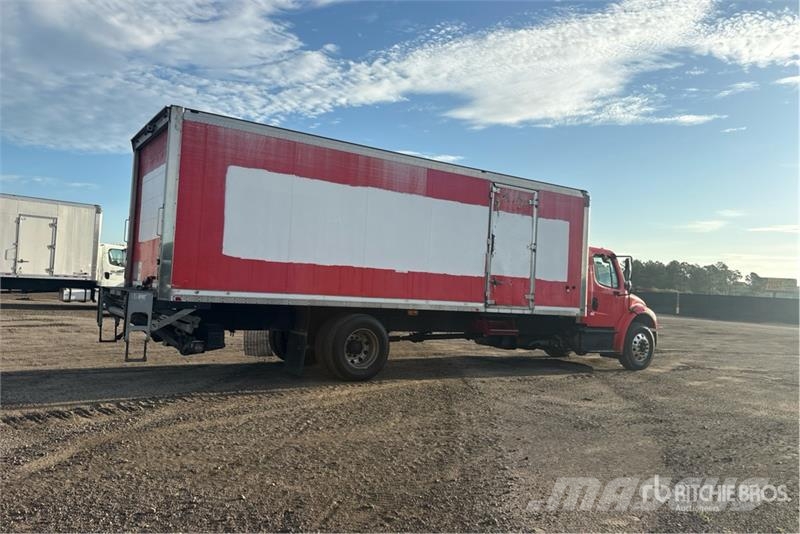 Freightliner M2106 4x2 Van Truck Camiones con caja de remolque
