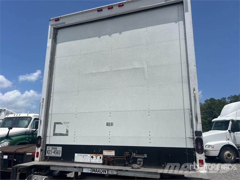 Freightliner M2106 4x2 Van Truck (Inoperable) شاحنات ذات هيكل صندوقي