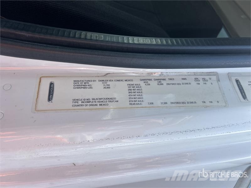 Freightliner M2106 4x2 Van Truck (Inoperable) شاحنات ذات هيكل صندوقي