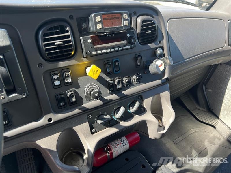 Freightliner M2106 4x2 Van Truck Van Body Trucks