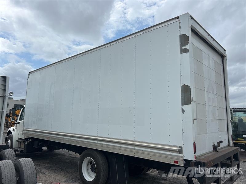 Freightliner M2106 4x2 Van Truck Tovornjaki zabojniki