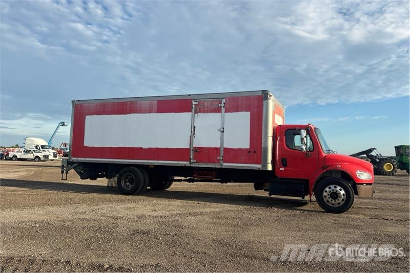 Freightliner M2106 4x2 Van Truck Camiones con caja de remolque