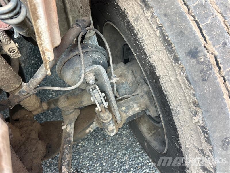 Freightliner M2106 4x2 S/A Dump Truck Самоскиди