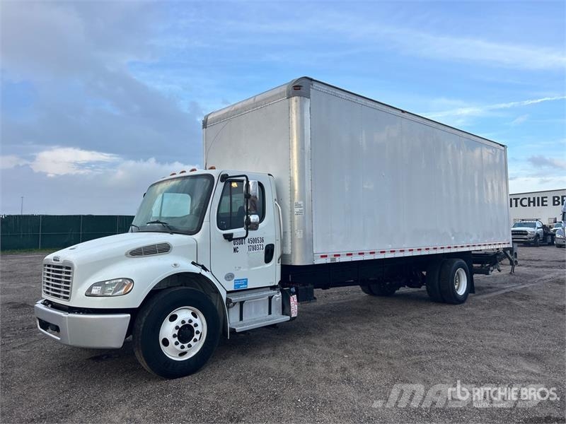 Freightliner M2106 4x2 Van Truck Грузовики-Фургоны