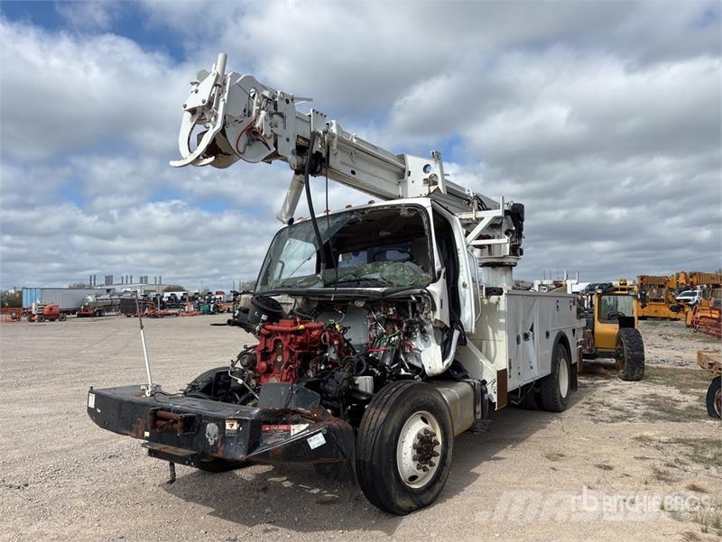 Freightliner M2106 4x4 Digger Derrick Truck (Inoperable) Κινητά φορτηγά γεωτρήσεων