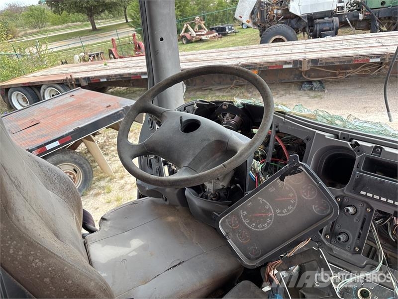 Freightliner M2106 4x4 Digger Derrick Truck (Inoperable) Κινητά φορτηγά γεωτρήσεων