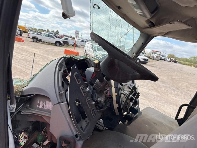 Freightliner M2106 4x4 Digger Derrick Truck (Inoperable) Κινητά φορτηγά γεωτρήσεων