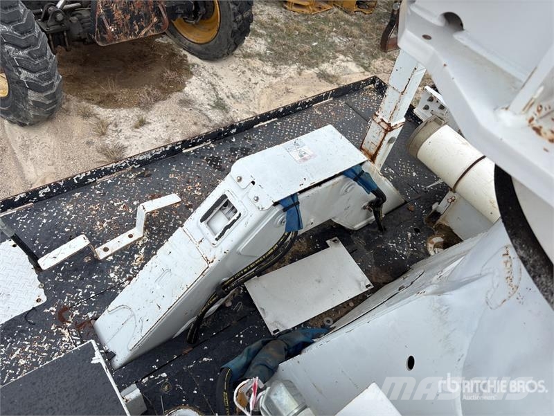 Freightliner M2106 4x4 Digger Derrick Truck (Inoperable) Κινητά φορτηγά γεωτρήσεων