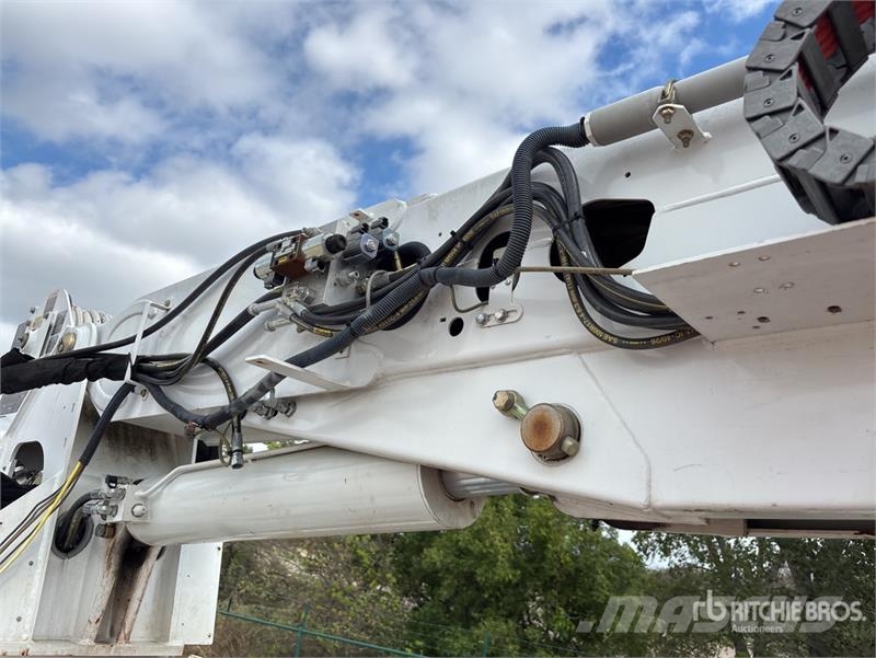 Freightliner M2106 4x4 Digger Derrick Truck (Inoperable) Κινητά φορτηγά γεωτρήσεων