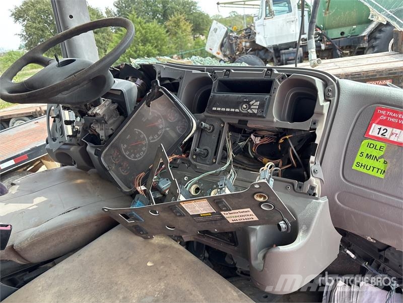 Freightliner M2106 4x4 Digger Derrick Truck (Inoperable) Κινητά φορτηγά γεωτρήσεων