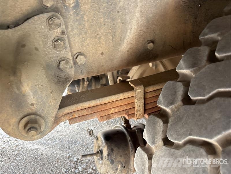 Freightliner M2106 4x4 Digger Derrick Truck (Inoperable) Κινητά φορτηγά γεωτρήσεων