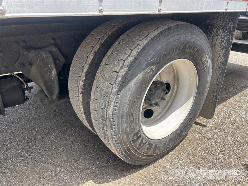 Freightliner M2106 Van Truck Tovornjaki zabojniki