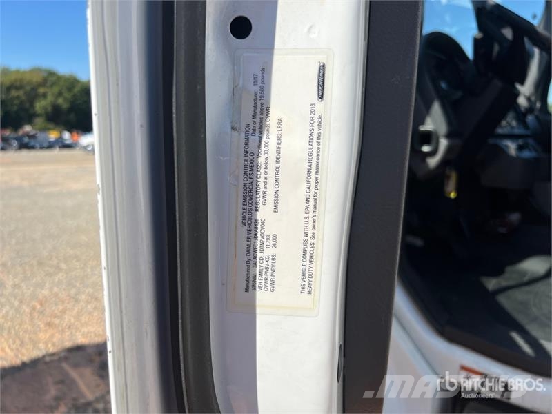 Freightliner M2106 Van Truck Camiones caja cerrada
