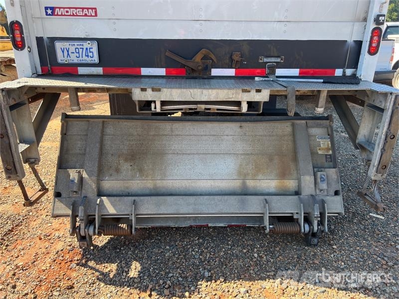 Freightliner M2106 Van Truck Camiones caja cerrada
