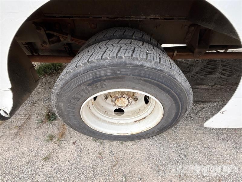 Freightliner MT45 Box body