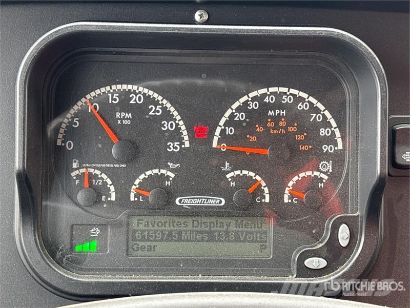 Freightliner MT45 Sanduk kombiji