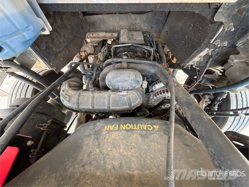 Freightliner MT45 Box body
