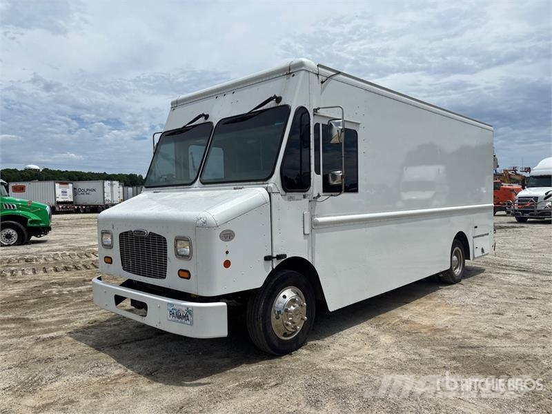 Freightliner MT45 Jakeluautot