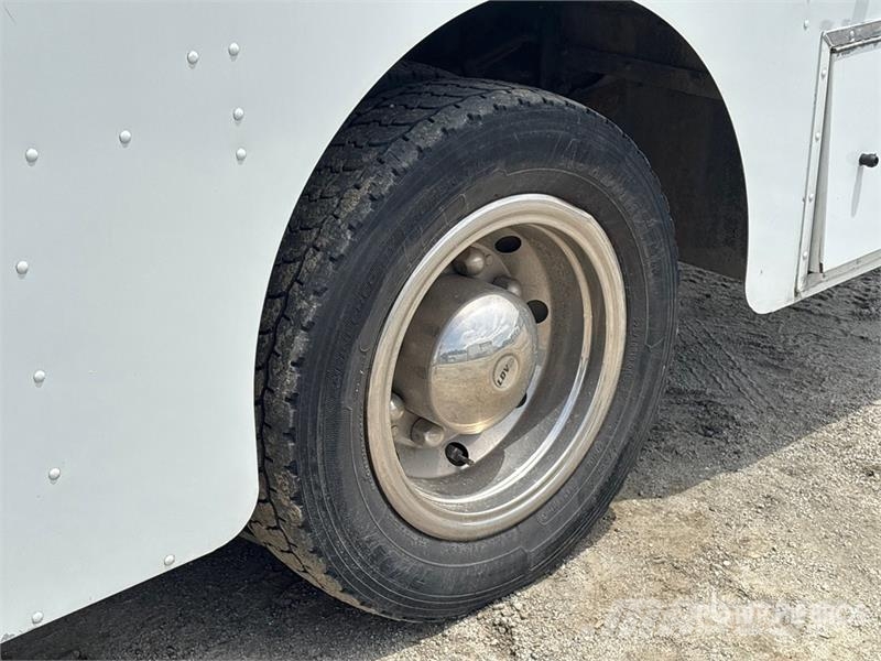 Freightliner MT45 Jakeluautot