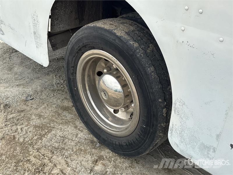 Freightliner MT45 Jakeluautot