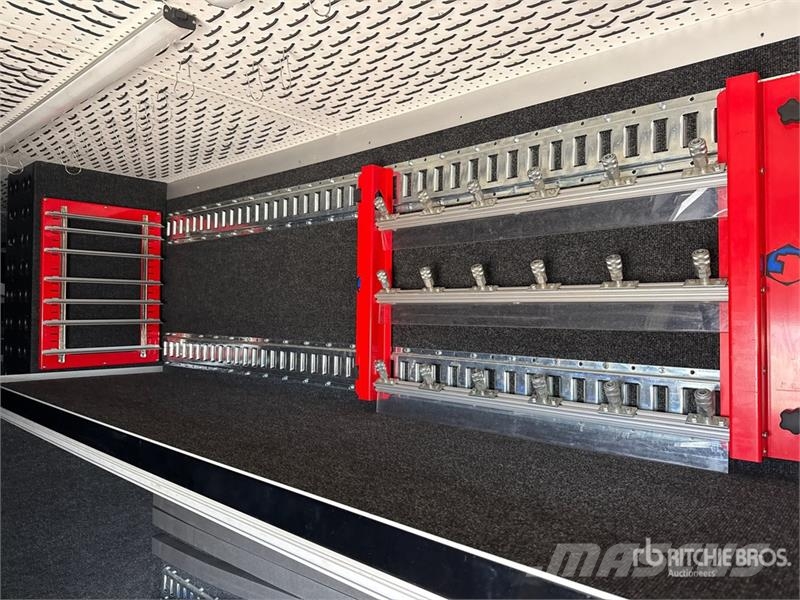 Freightliner MT55 Autoutilitara transoprt marfuri