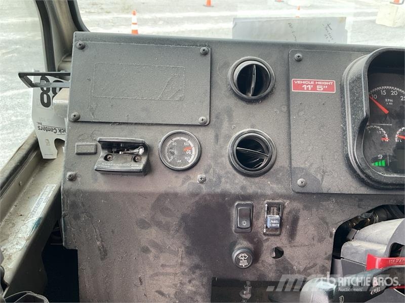 Freightliner MT55 Sanduk kombiji