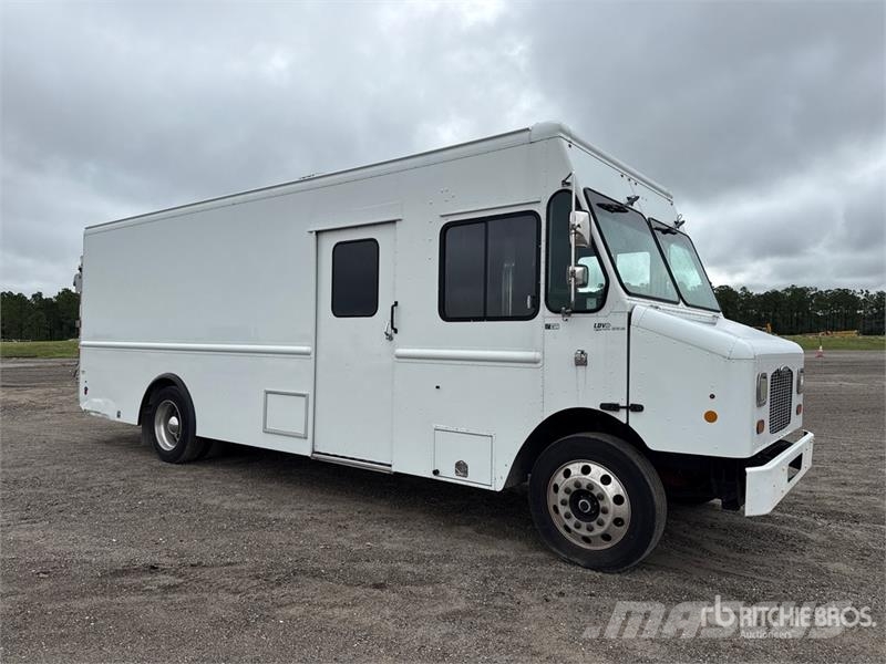 Freightliner MT55 Autoutilitara transoprt marfuri