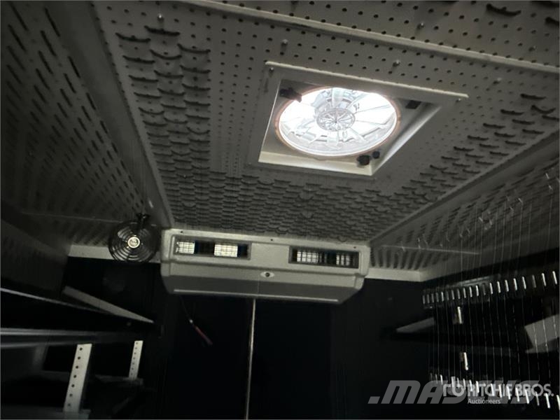 Freightliner MT55 Autoutilitara transoprt marfuri