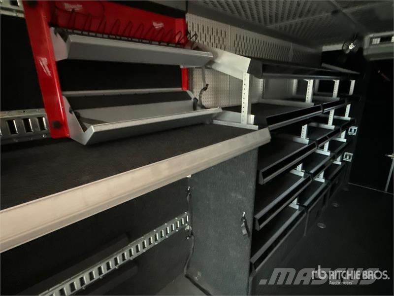 Freightliner MT55 Autoutilitara transoprt marfuri