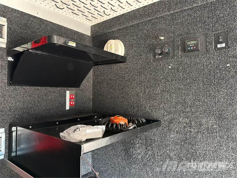 Freightliner MT55 Autoutilitara transoprt marfuri