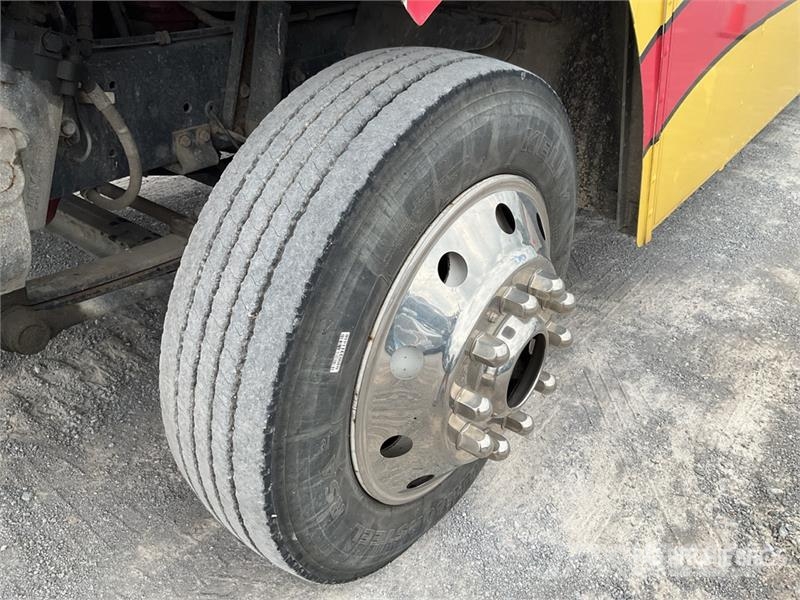 Freightliner MT55 Sanduk kombiji