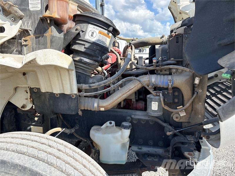 Freightliner on Freightliner M2 106 6x4 Vacuum Tanker Truck Camiones aspiradores/combi