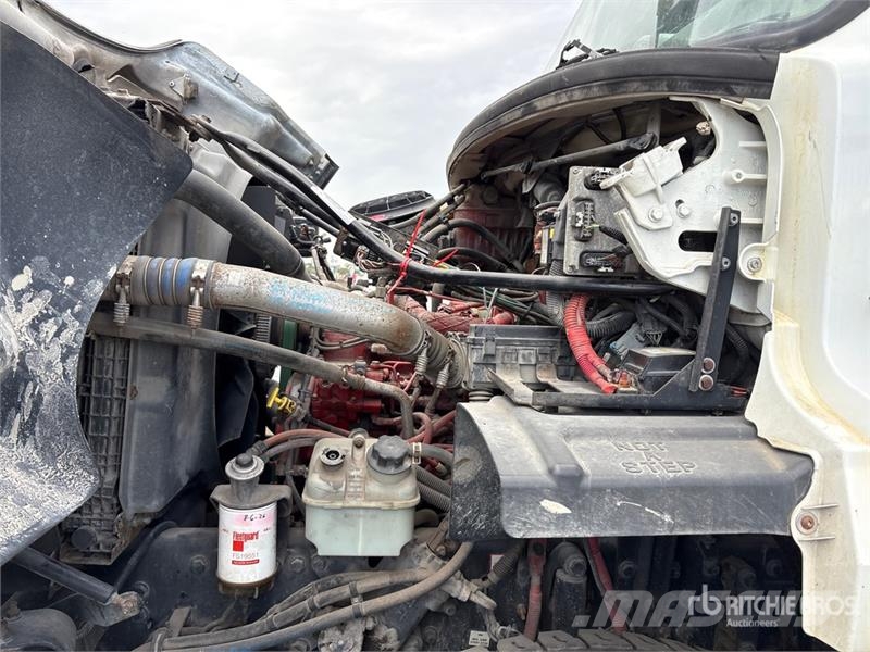 Freightliner Super Products MDL2011 on Freightliner 108SD 6x4 콤비/진공 트럭
