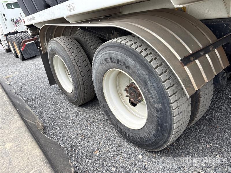 Freightliner Super Products MDL2011 on Freightliner 108SD 6x4 콤비/진공 트럭