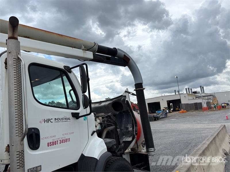Freightliner Super Products MDL2011 on Freightliner 108SD 6x4 콤비/진공 트럭
