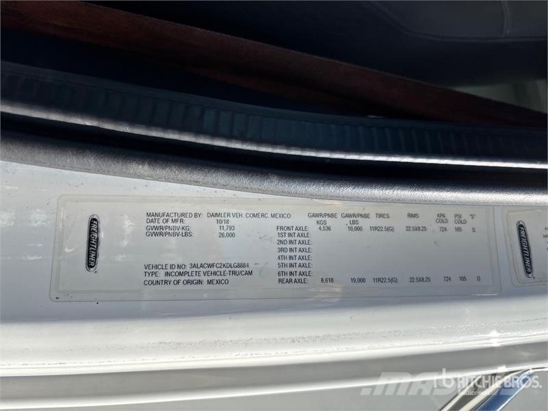 Freigthliner M2 106 4x2 Refrigerated Truck Tovornjaki hladilniki