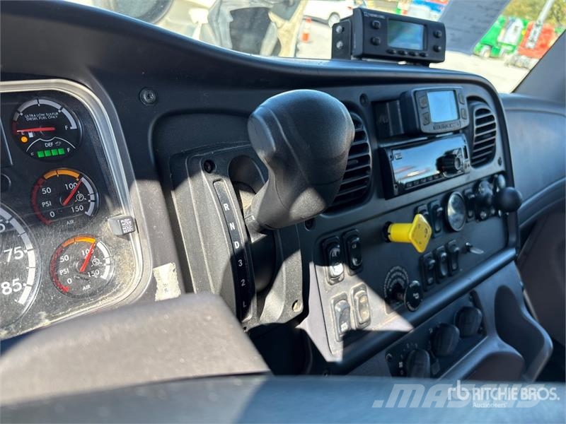 Freigthliner M2 106 4x2 Refrigerated Truck Tovornjaki hladilniki