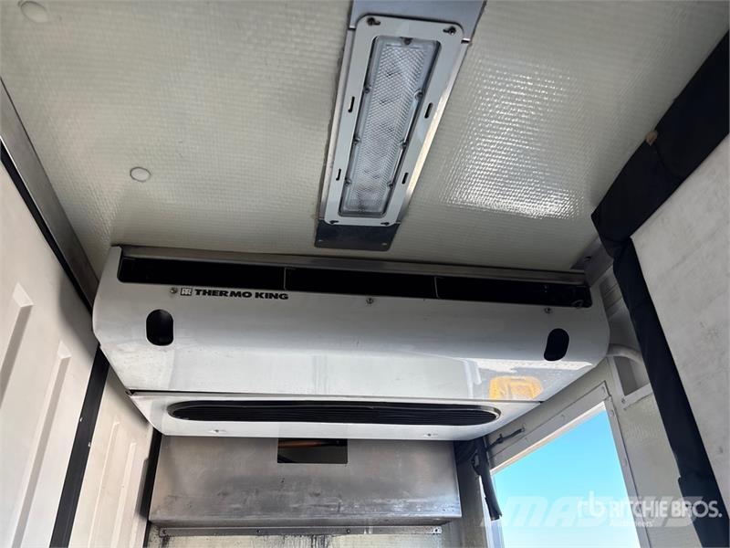 Freigthliner M2 106 4x2 Refrigerated Truck Tovornjaki hladilniki