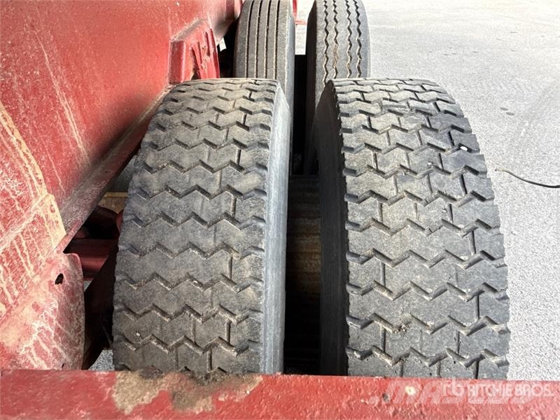 Fruehauf 24 ft T/A Aluminum End Dump Trailer Самоскиди