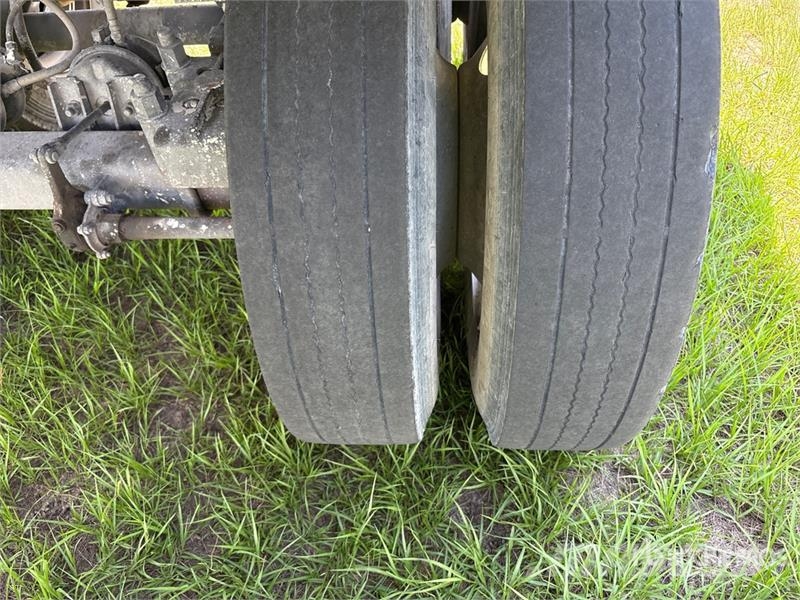 Fruehauf 28 ft T/A Frameless End Dump Trailer Bañeras