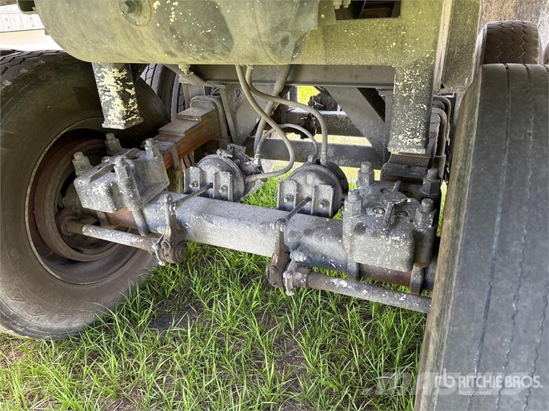 Fruehauf 28 ft T/A Frameless End Dump Trailer Bañeras
