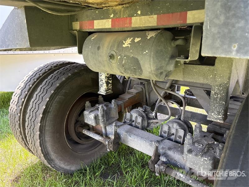 Fruehauf 28 ft T/A Frameless End Dump Trailer Bañeras