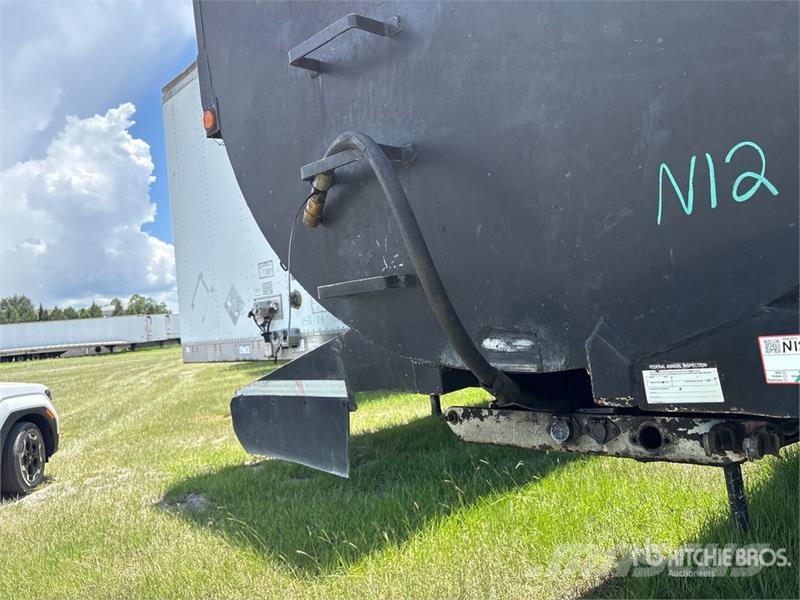 Fruehauf 28 ft T/A Frameless End Dump Trailer Bañeras