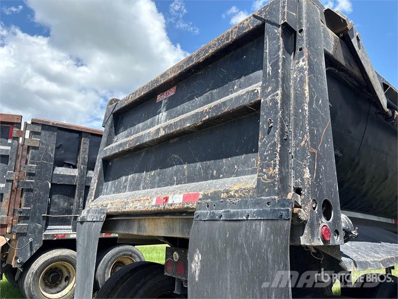 Fruehauf 28 ft T/A Frameless End Dump Trailer Bañeras