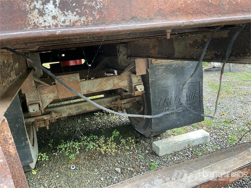 Fruehauf 40 ft T/A Van Trailer (Inoperable) Van Body Trailers