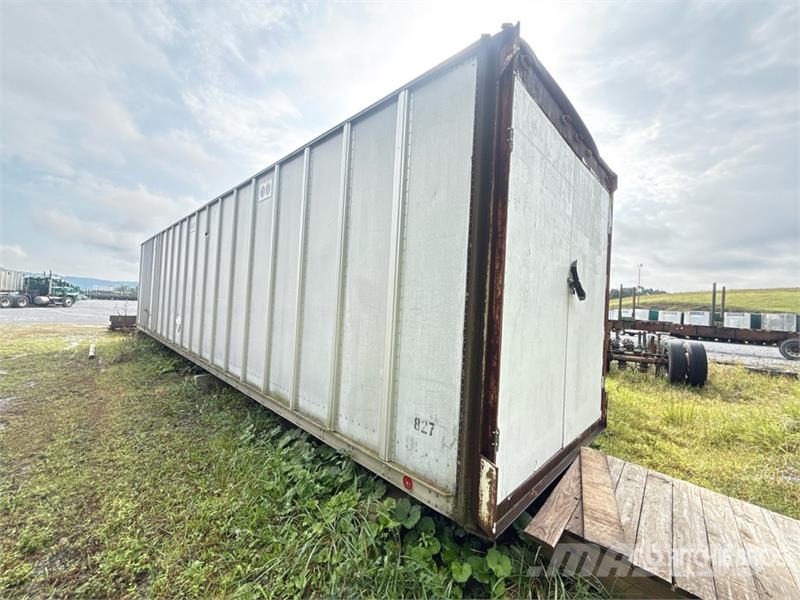 Fruehauf 40 ft x 96 in T/A 40 ft Van Trailer Прицепы-фургоны