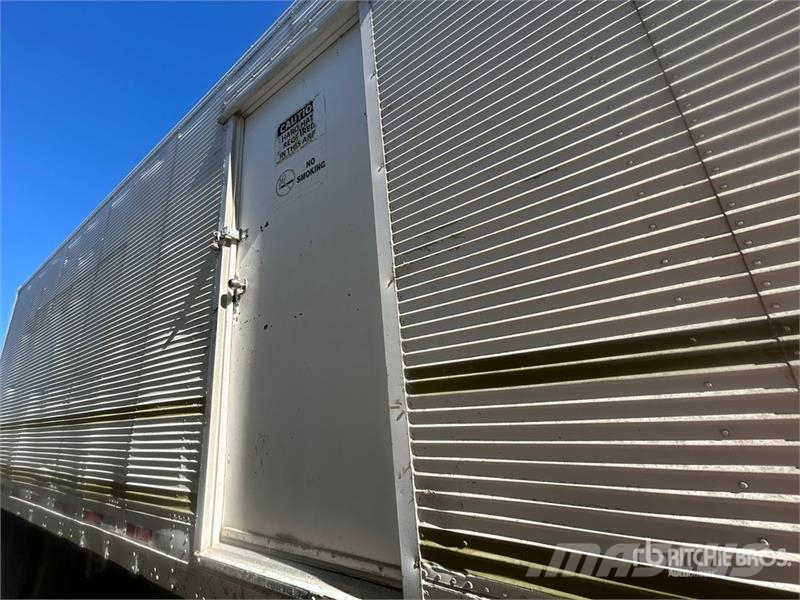 Fruehauf 40 ft x 96 in T/A Office/Site Van Trailer Прицепы-фургоны