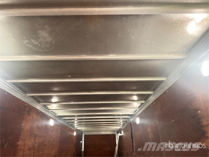 Fruehauf 40 ft x 96 in T/A 40 ft Van Trailer Прицепы-фургоны